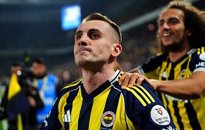 "Fenerbahçe'nin Yıldızı Aktürkoğlu, Sosyal Medya Zorbalığına Karşı Direniyor!"